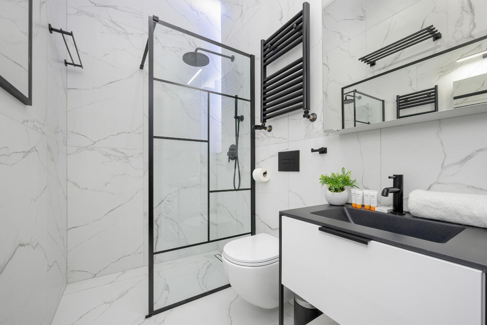 Exclusive Grey And Red Apartment In Warsaw Center By Noclegi Renters Екстер'єр фото