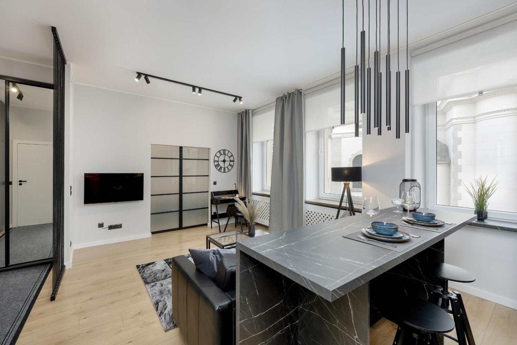 Exclusive Grey And Red Apartment In Warsaw Center By Noclegi Renters Екстер'єр фото